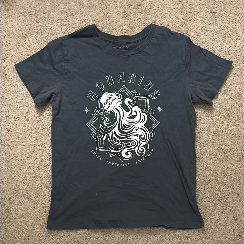 Aquarius Graphic Women’s T-Shirt - Black